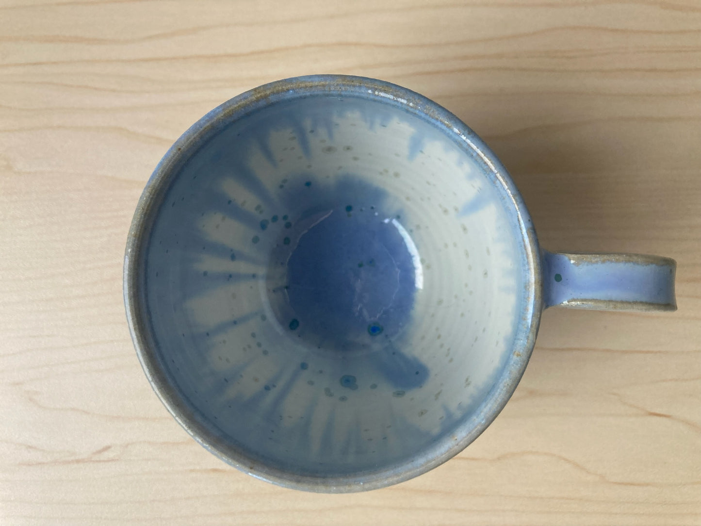 Petite tasse bleu et blanche