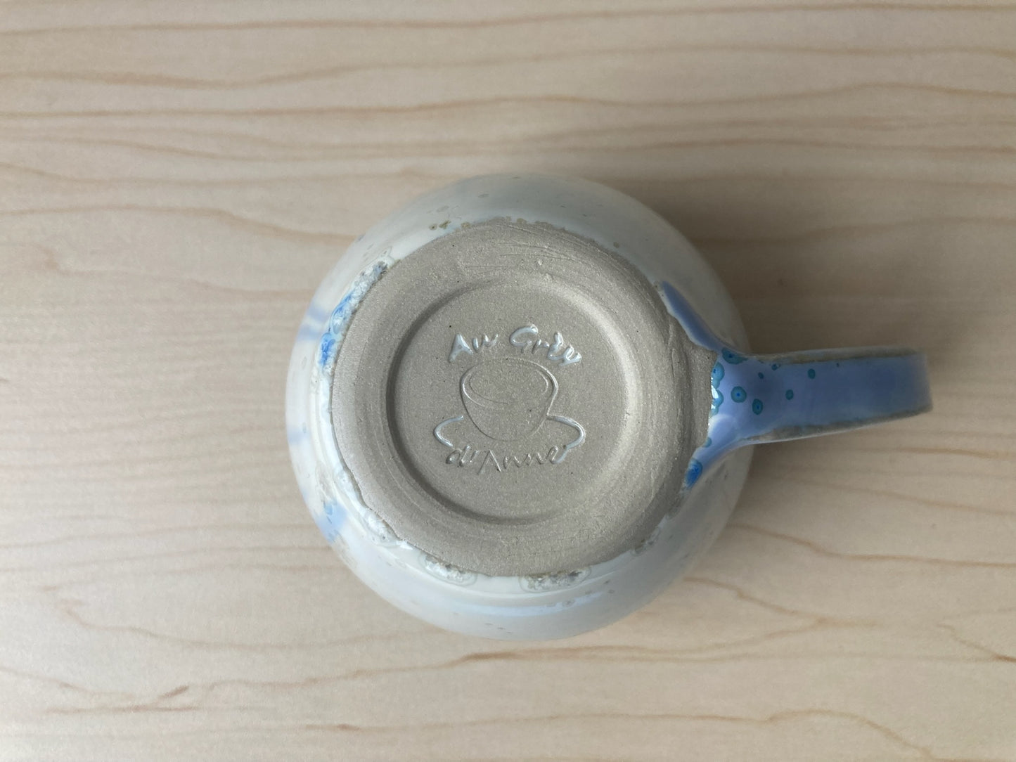 Petite tasse bleu et blanche