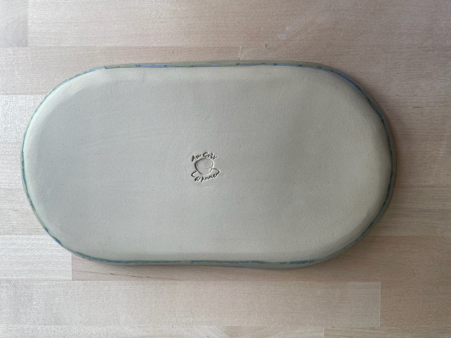Petit plateau bleu vert avec nucléations